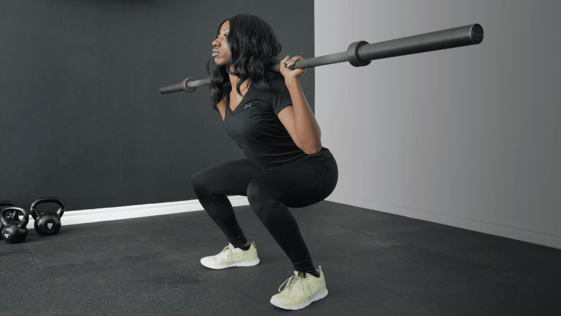 The Right Way to Squat (And Solve The “Butt Wink” Issue)